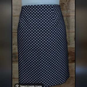 Ann Taylor- Navy Blue, & White Mini Pencil Skirt. Size 10. NWOT!